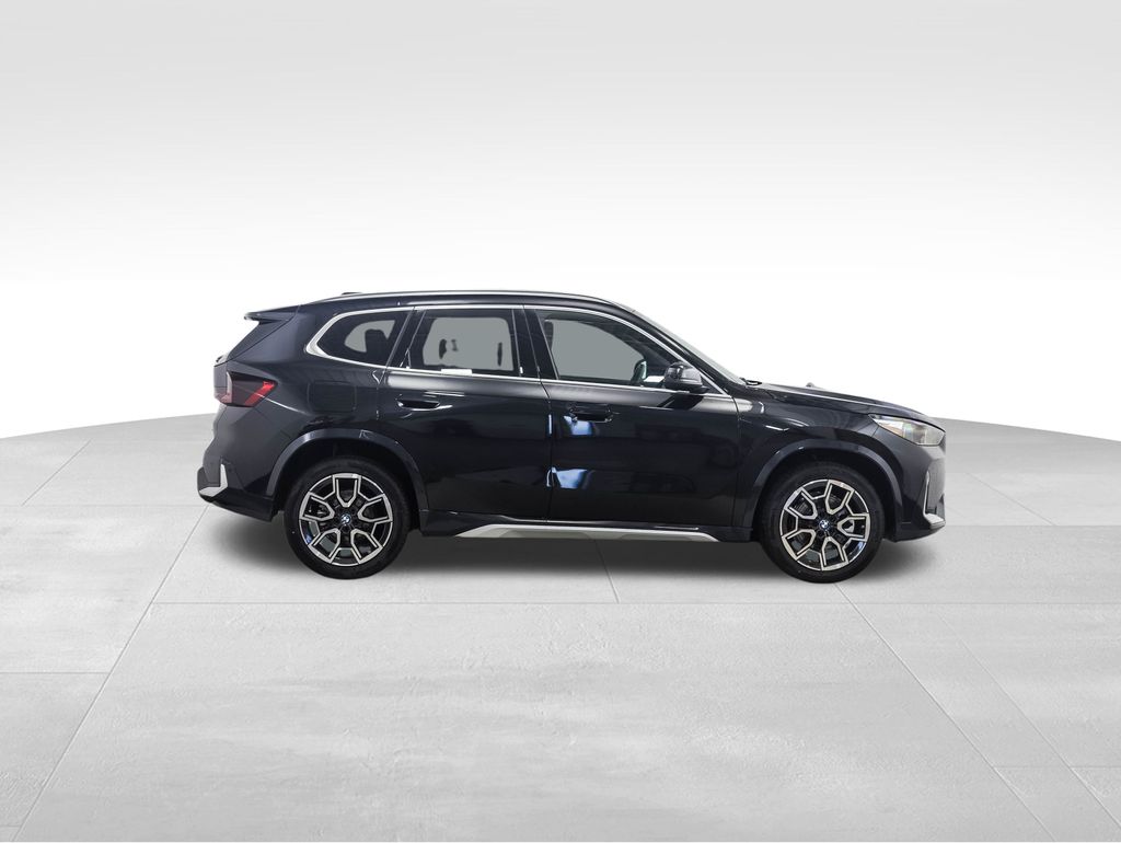 Thumbnail: 2026 BMW X1 - 6