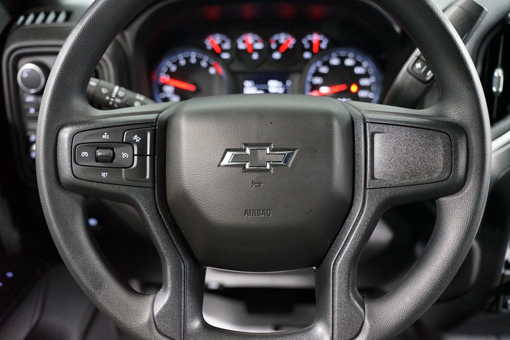 2025 Chevrolet Silverado 1500 Custom Trail Boss 15