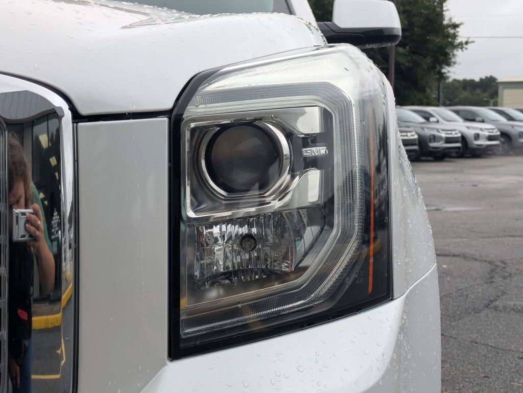 2019 GMC Yukon Denali - Photo 9