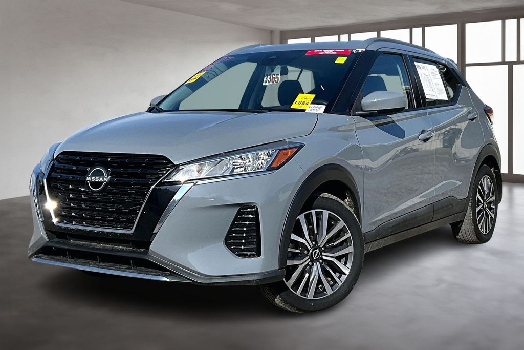 2022 Nissan Kicks SV