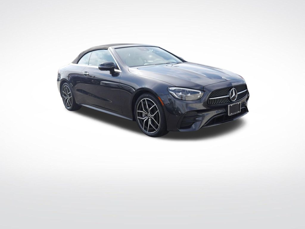 Thumbnail: 2022 Mercedes-Benz E-Class - 7