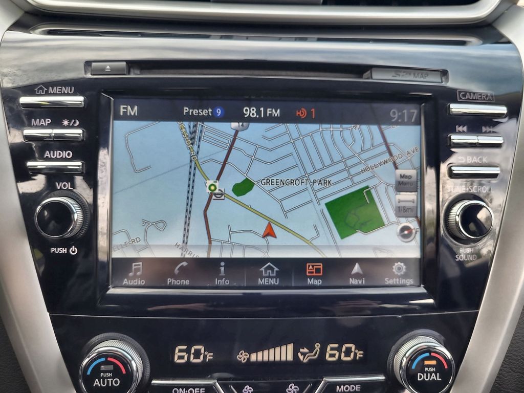 2016 Nissan Murano SL 18