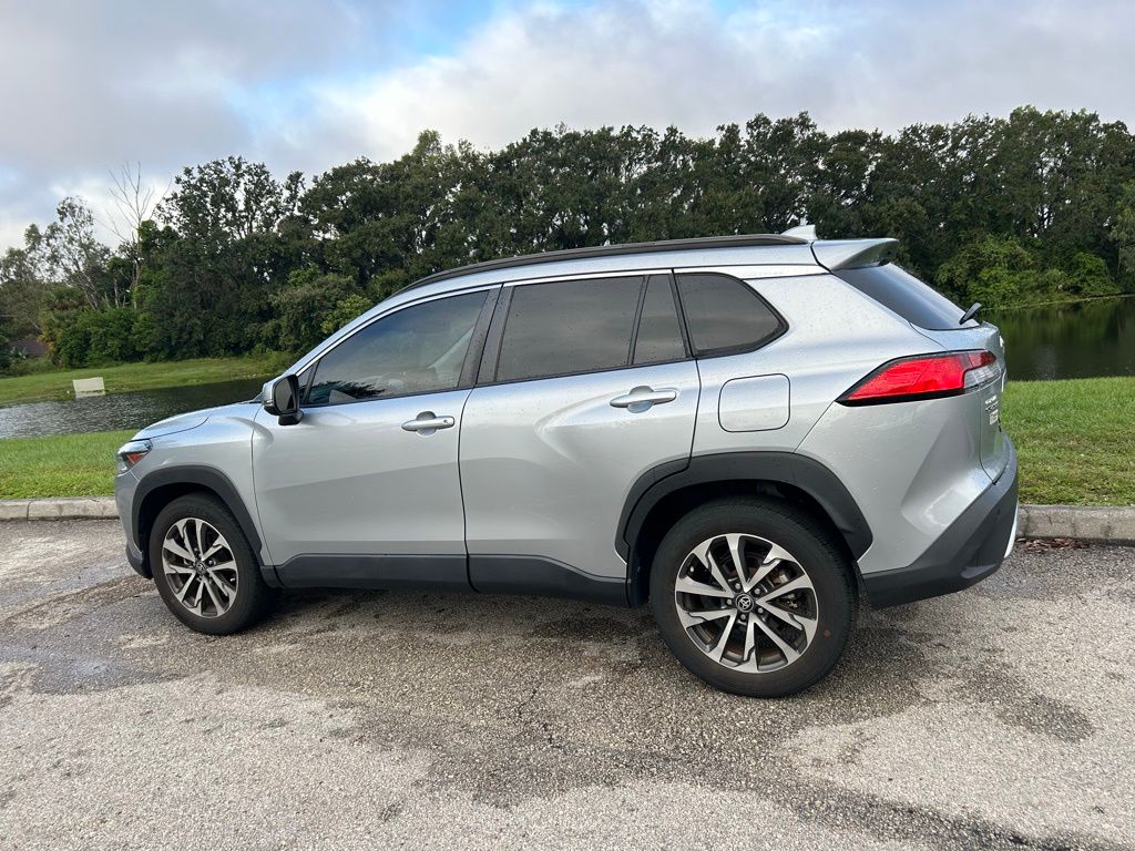Thumbnail: 2022 Toyota Corolla Cross - 3
