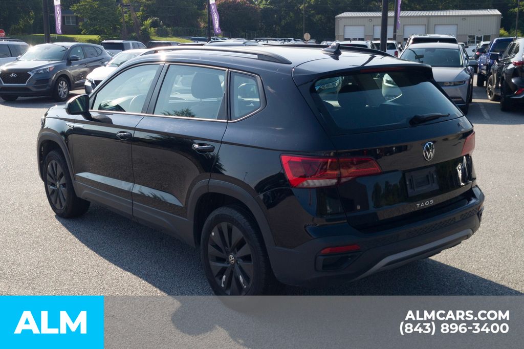 2024 Volkswagen Taos S photo 8
