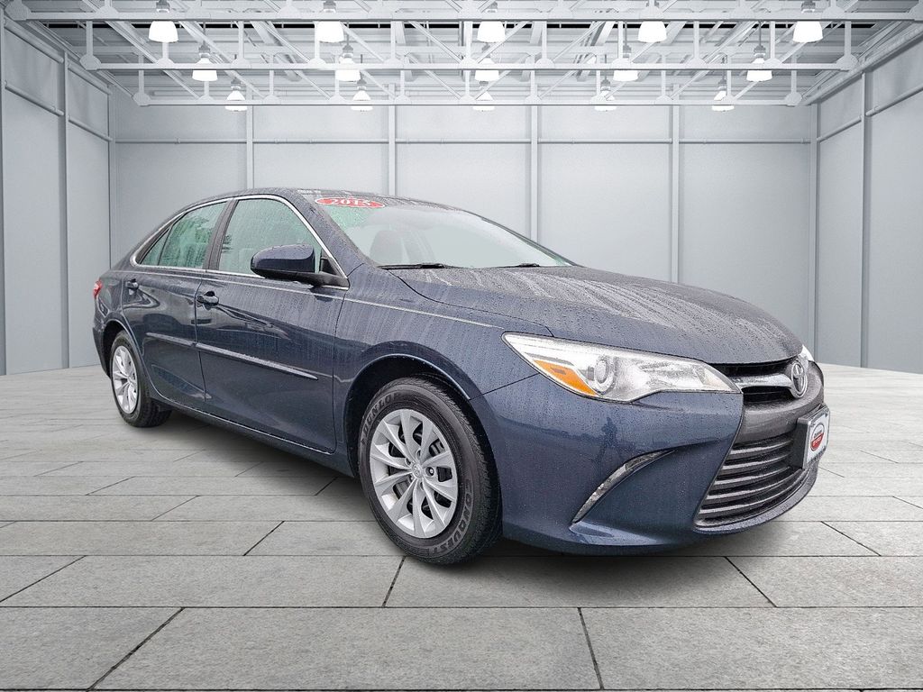 Thumbnail: 2015 Toyota Camry - 3