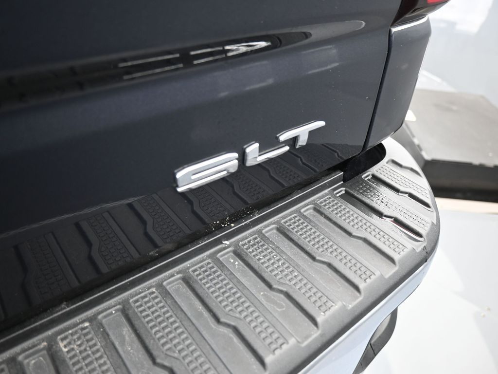Used 2023 Titanium Rush Metallic GMC SLT image 49