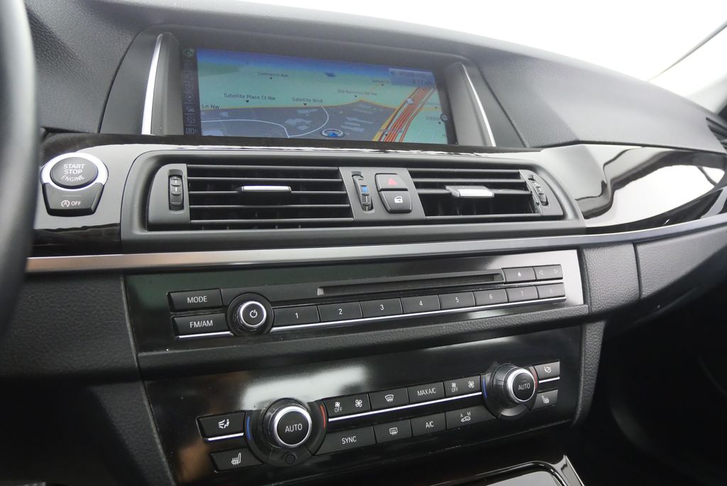 Thumbnail: 2016 BMW 5 Series - 25