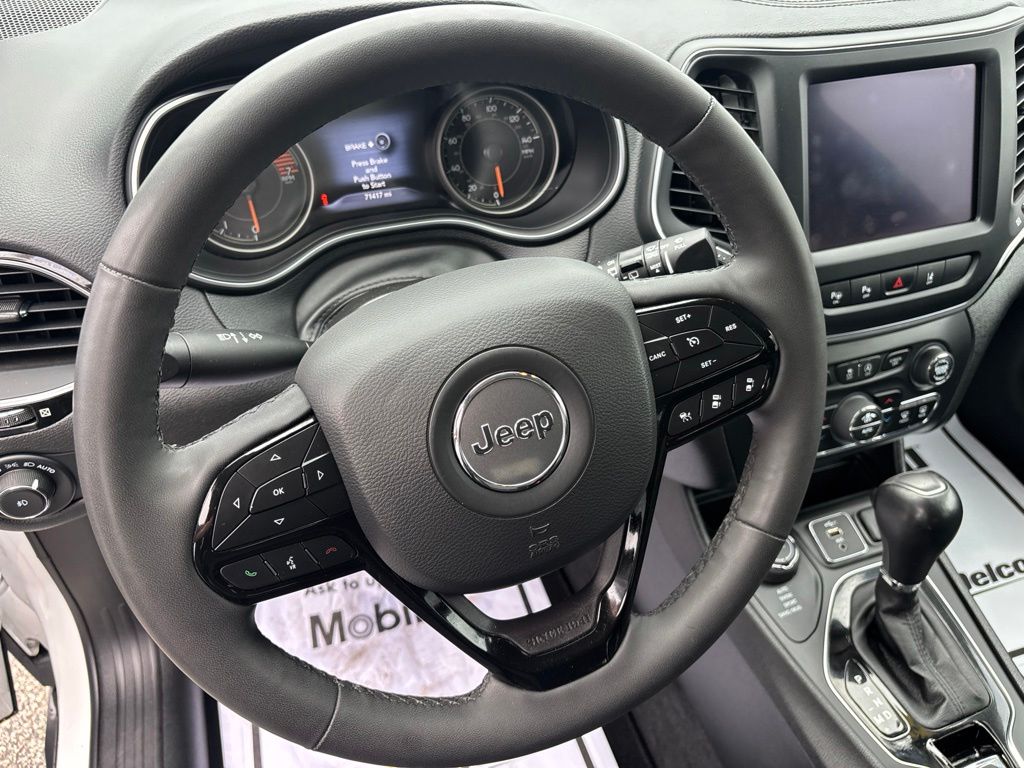 Used 2023 Jeep Cherokee SUV