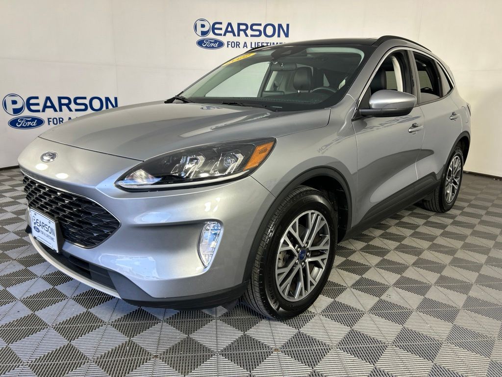 Silver Metallic 2022 Ford Escape SUV / Crossover All-Wheel Drive 8-Speed Automatic