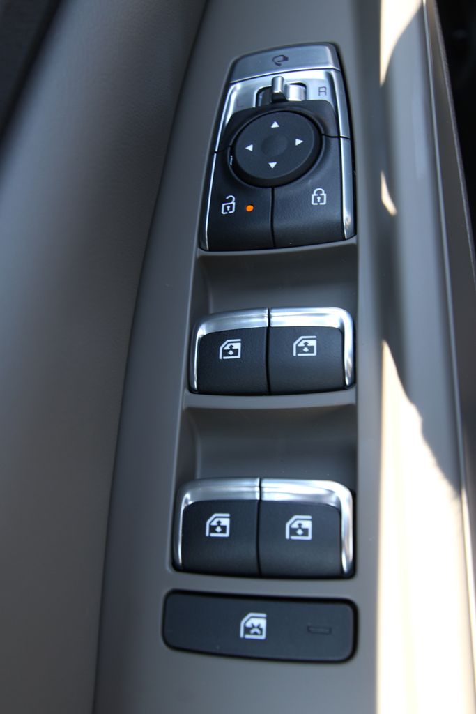 New 2027 Kia Carnival MPV Van