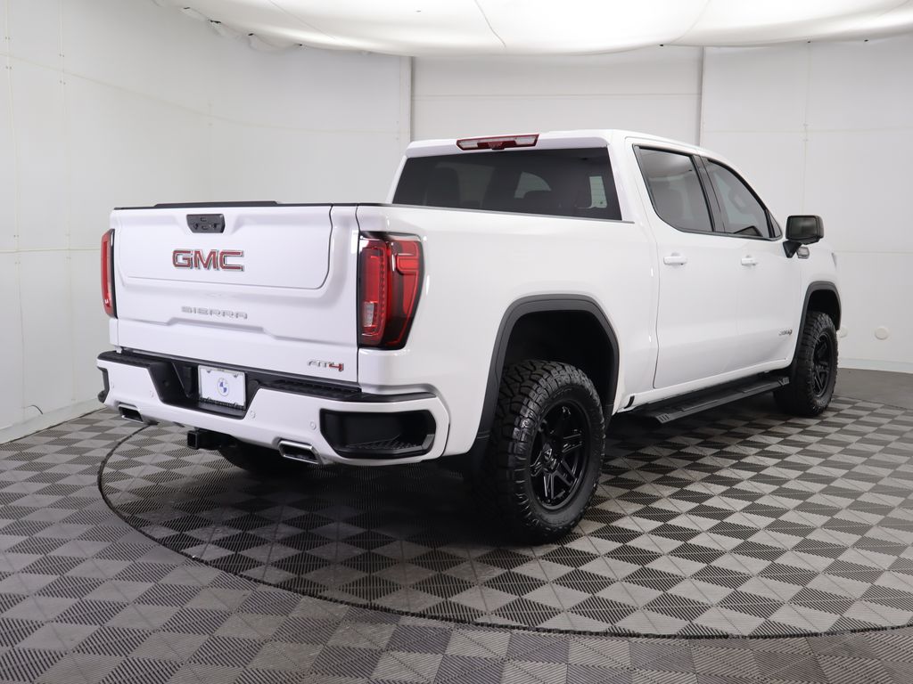 2024 GMC Sierra 1500 AT4 5