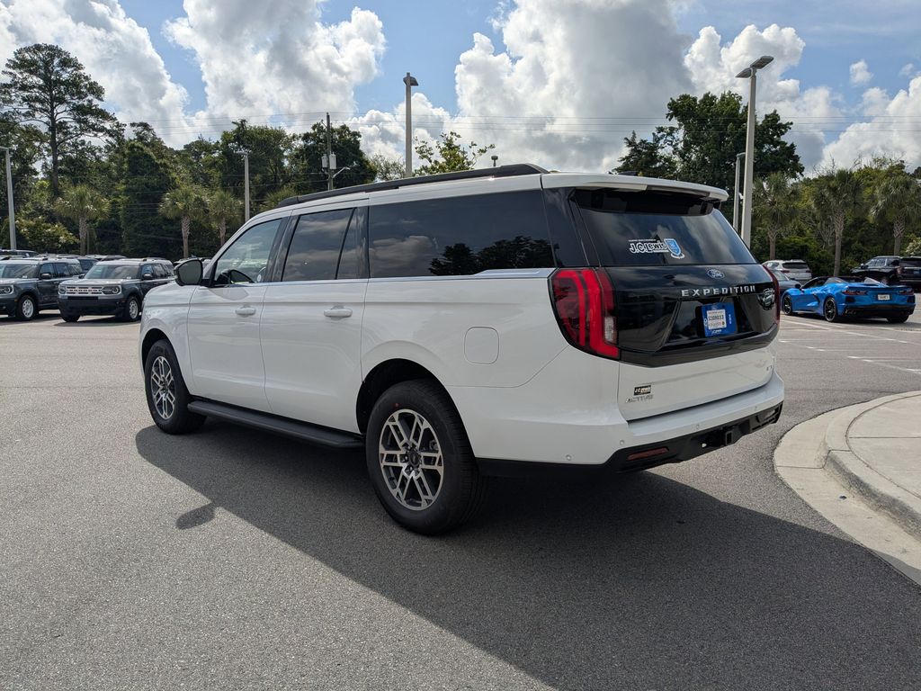 2025 Ford Expedition MAX Active