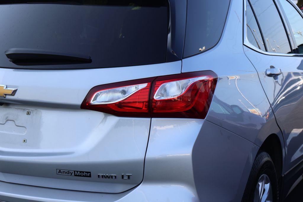 Thumbnail: 2020 Chevrolet Equinox - 8