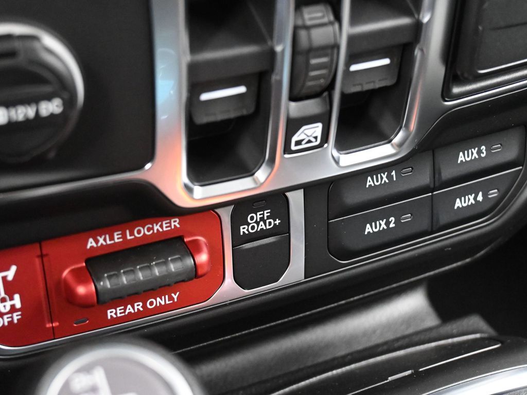 New 2026 Granite Crystal Metallic Clearcoat Jeep Willys image 21