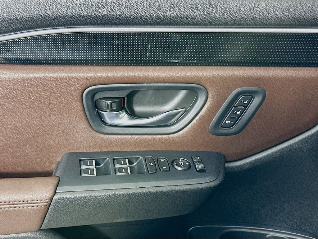 Thumbnail: 2024 Honda Pilot - 18