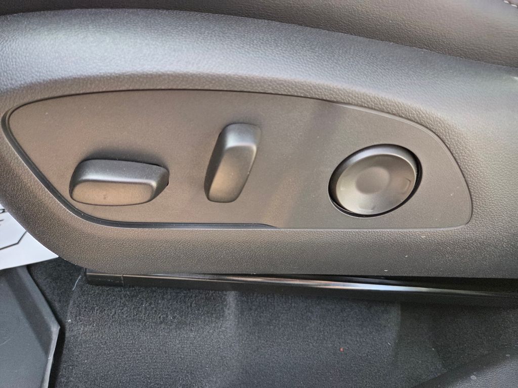 2026 Buick Enclave Sport Touring - Photo 17