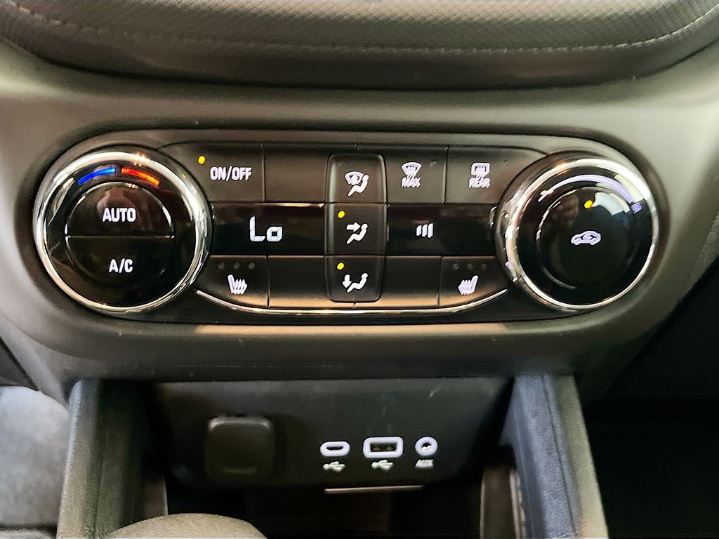 Used 2022 Red Chevrolet LT image 16