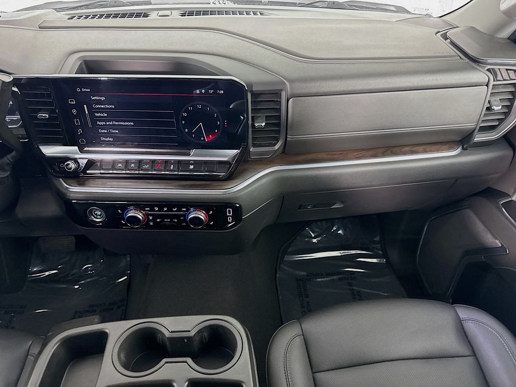 2024 GMC Sierra 1500 SLT - Photo 26