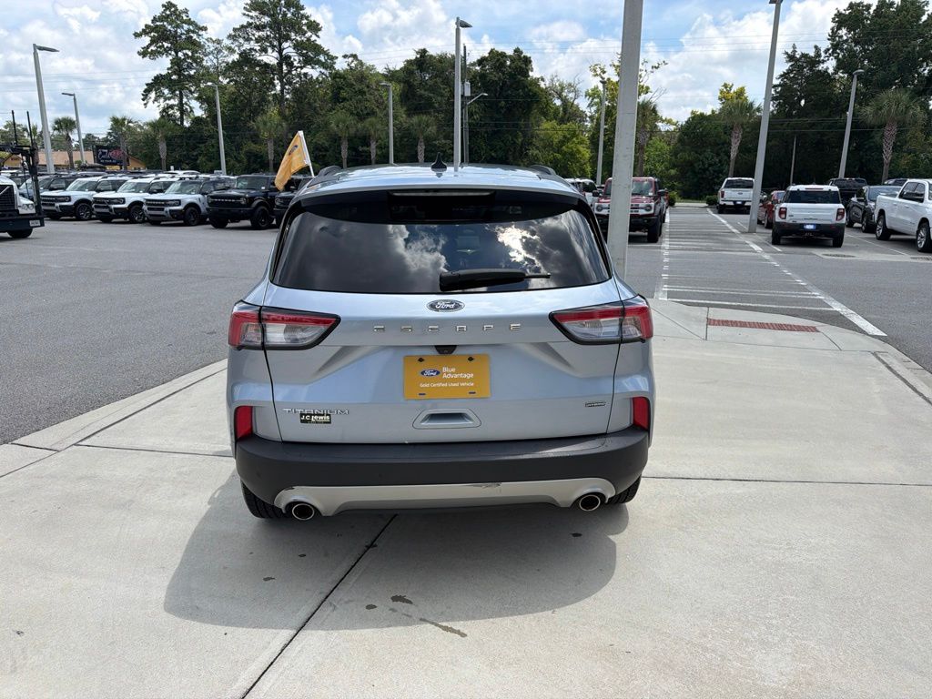 2022 Ford Escape Titanium Hybrid