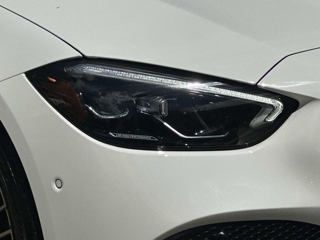 Thumbnail: 2025 Mercedes-Benz C-Class - 6