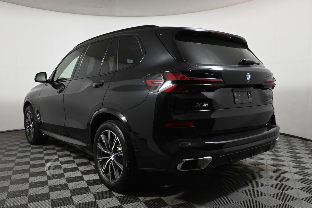Thumbnail: 2026 BMW X5 - 5