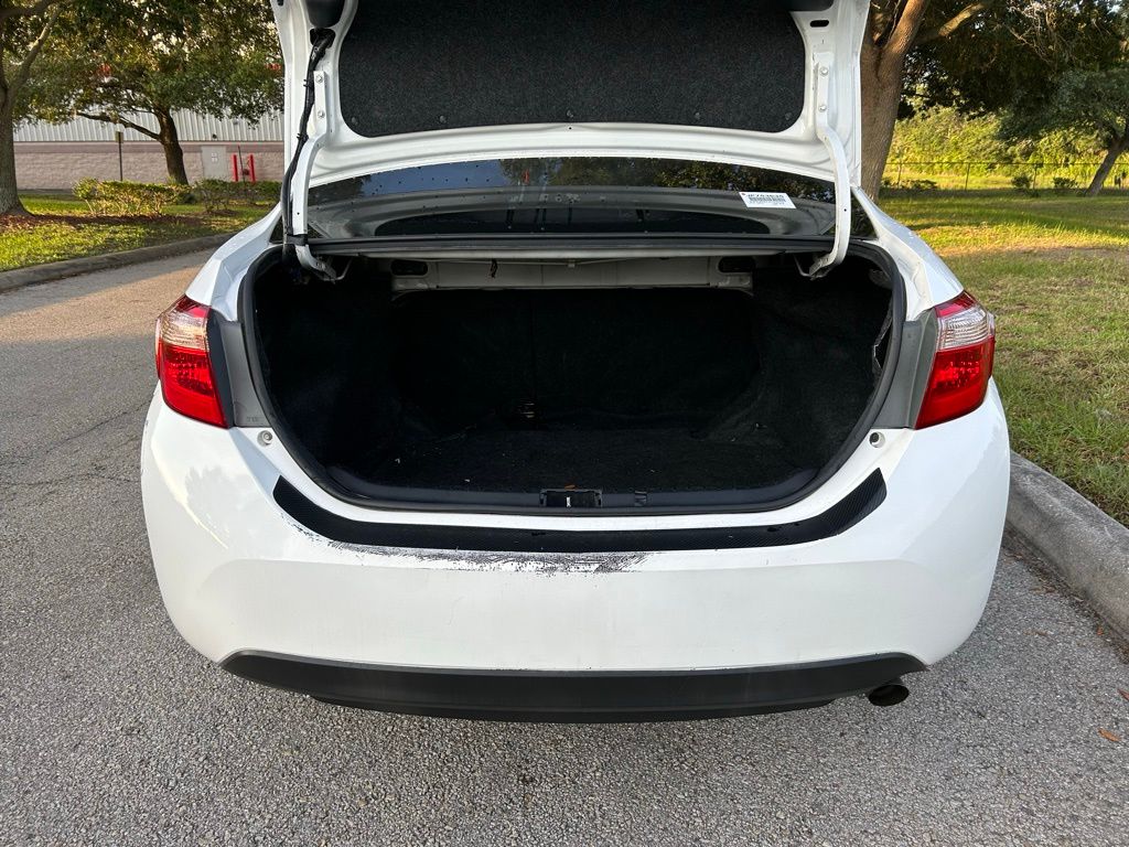 Thumbnail: 2018 Toyota Corolla - 10
