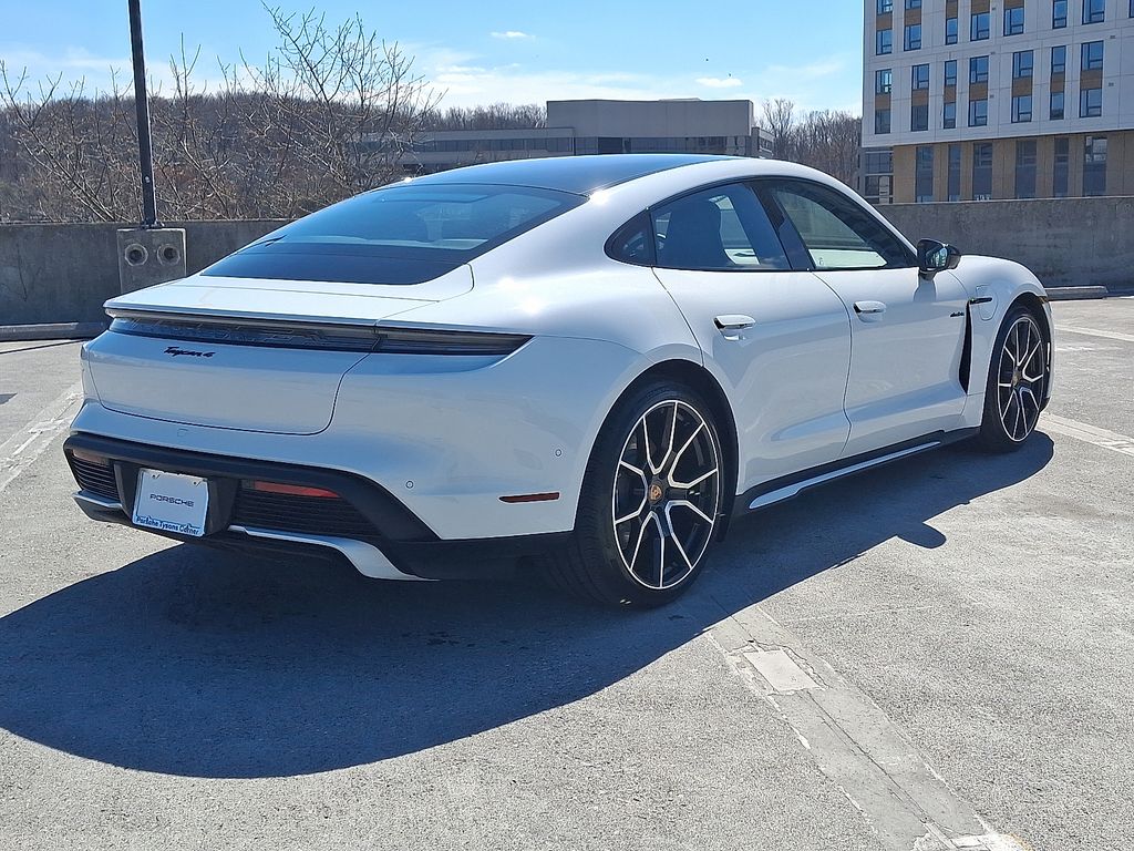 Thumbnail: 2026 Porsche Taycan - 8
