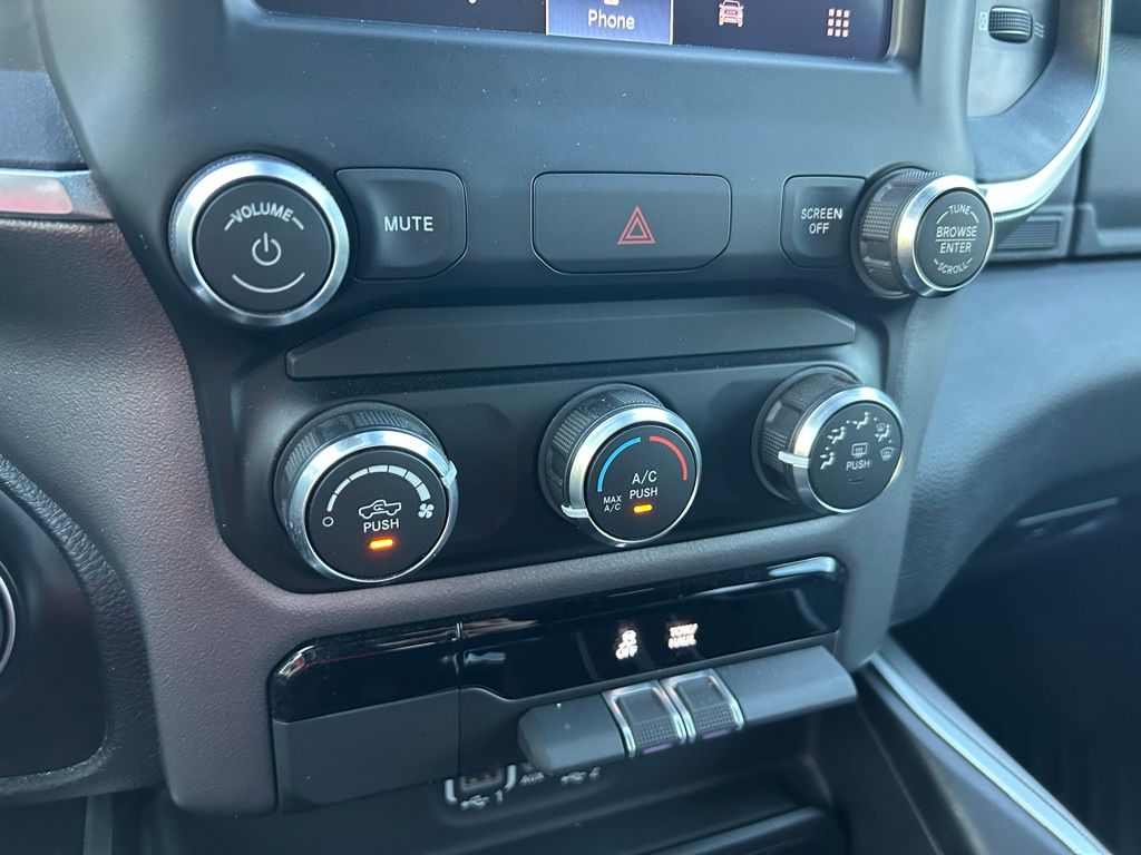 Thumbnail: 2022 RAM 1500 - 26