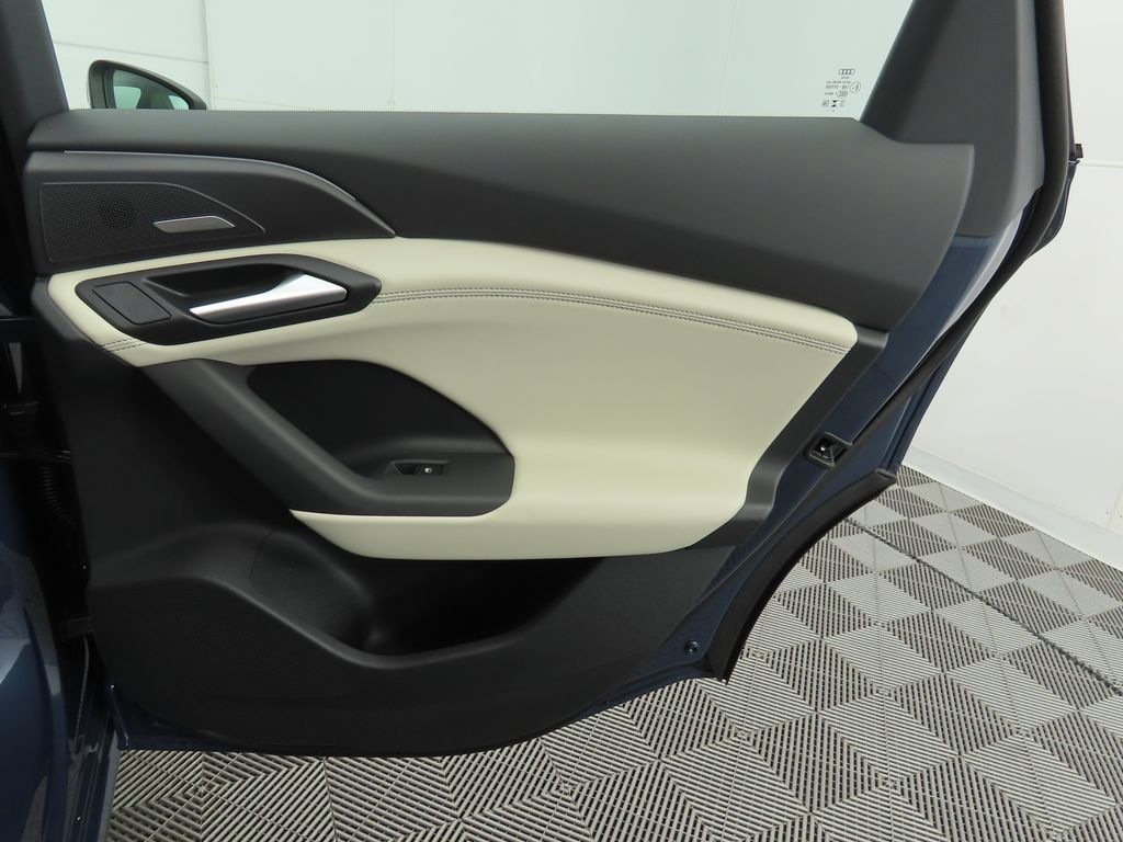 Thumbnail: 2025 Audi A6 - 27