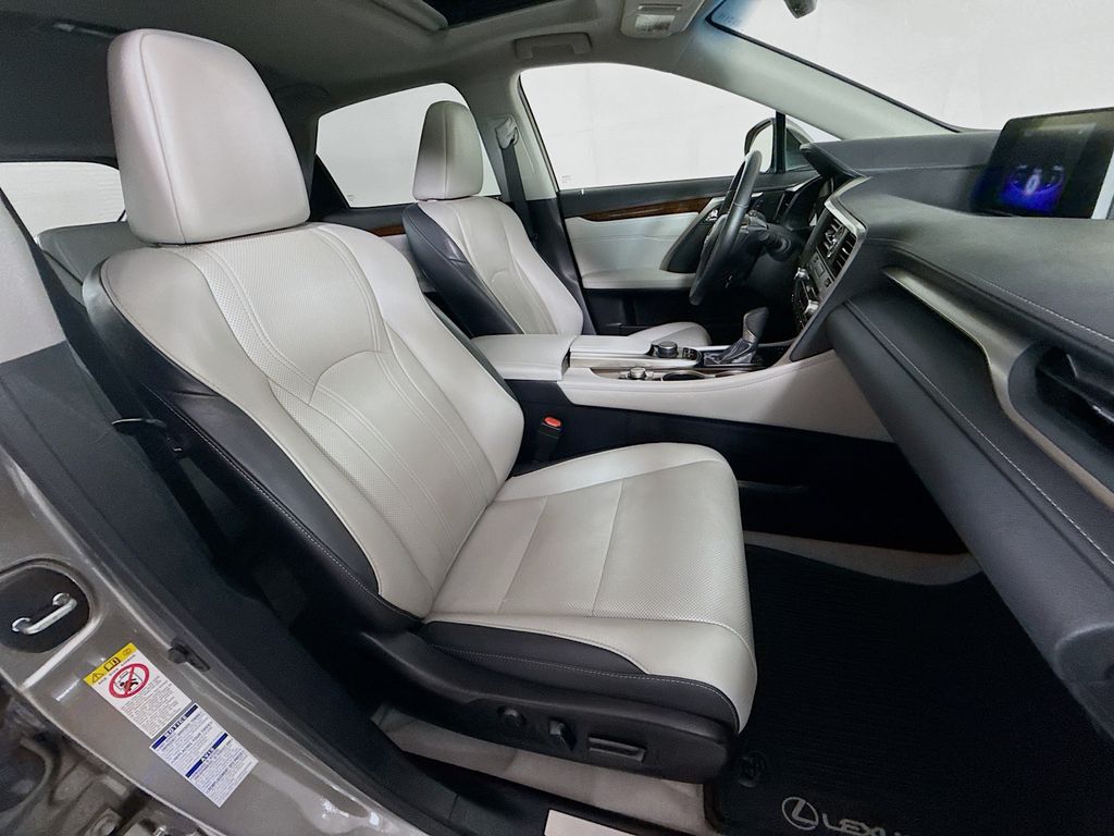 Thumbnail: 2017 Lexus RX - 28