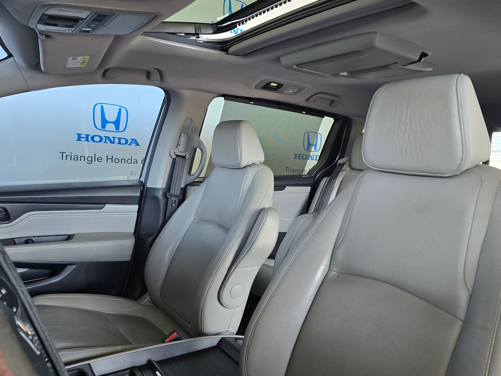Thumbnail: 2019 Honda Odyssey - 12