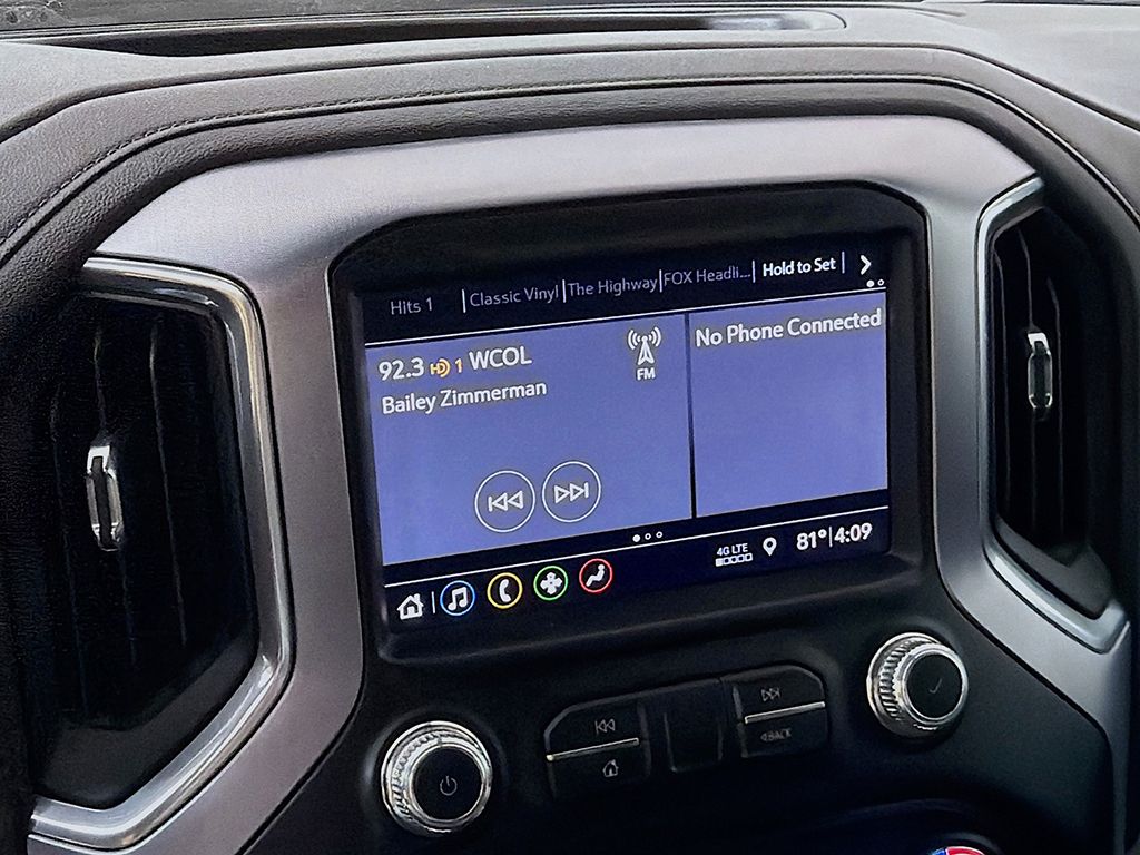Used 2019 Silver GMC SLE image 31