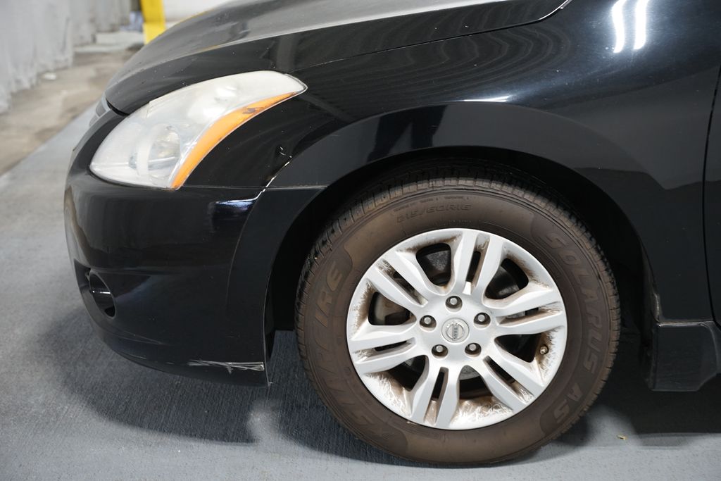 Thumbnail: 2011 Nissan Altima - 5