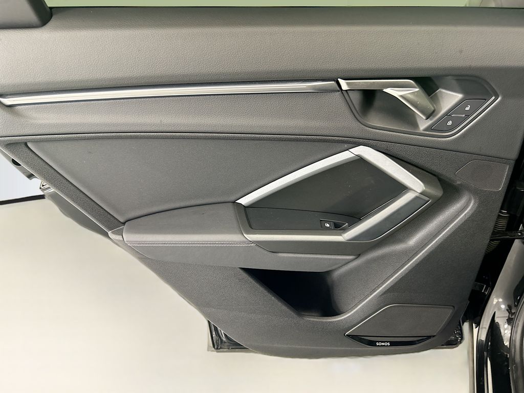 Thumbnail: 2023 Audi Q3 - 25