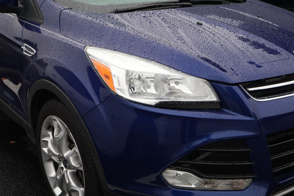 Thumbnail: 2016 Ford Escape - 4