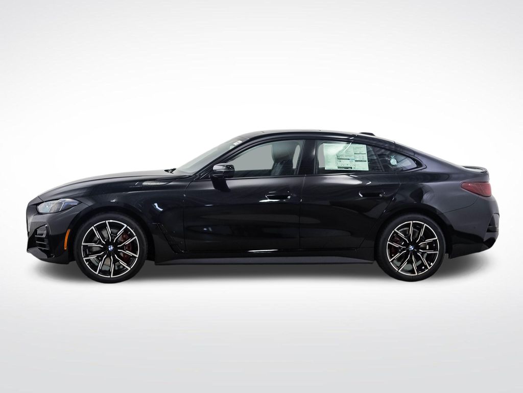 Thumbnail: 2026 BMW 4 Series - 2