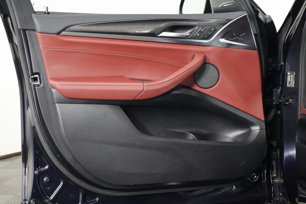 Thumbnail: 2022 BMW X4 - 12