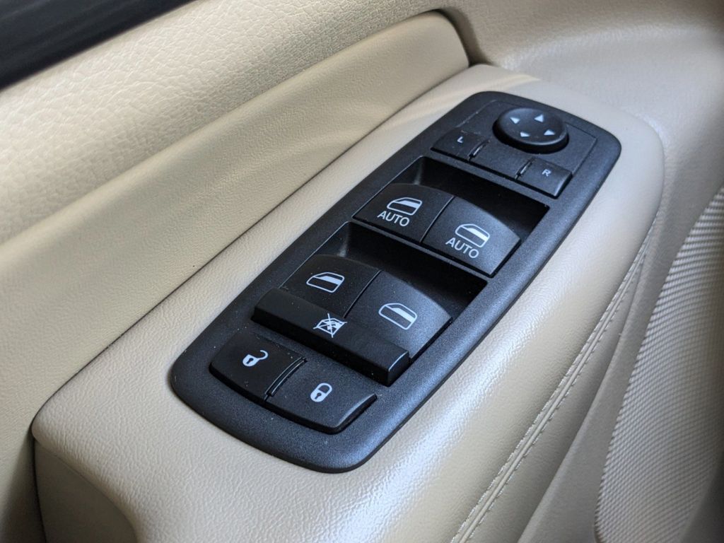 2022 Jeep Grand Cherokee WK Laredo E
