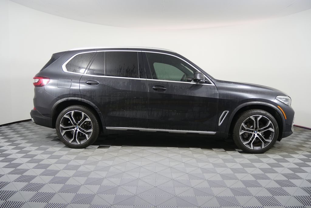 Thumbnail: 2022 BMW X5 - 2