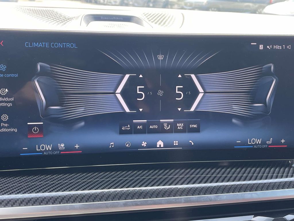 Used 2025 Blue BMW M60i image 29