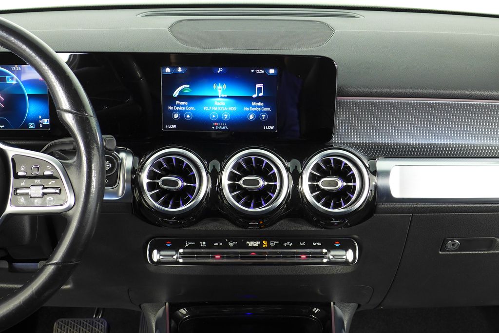 Thumbnail: 2021 Mercedes-Benz GLB - 25
