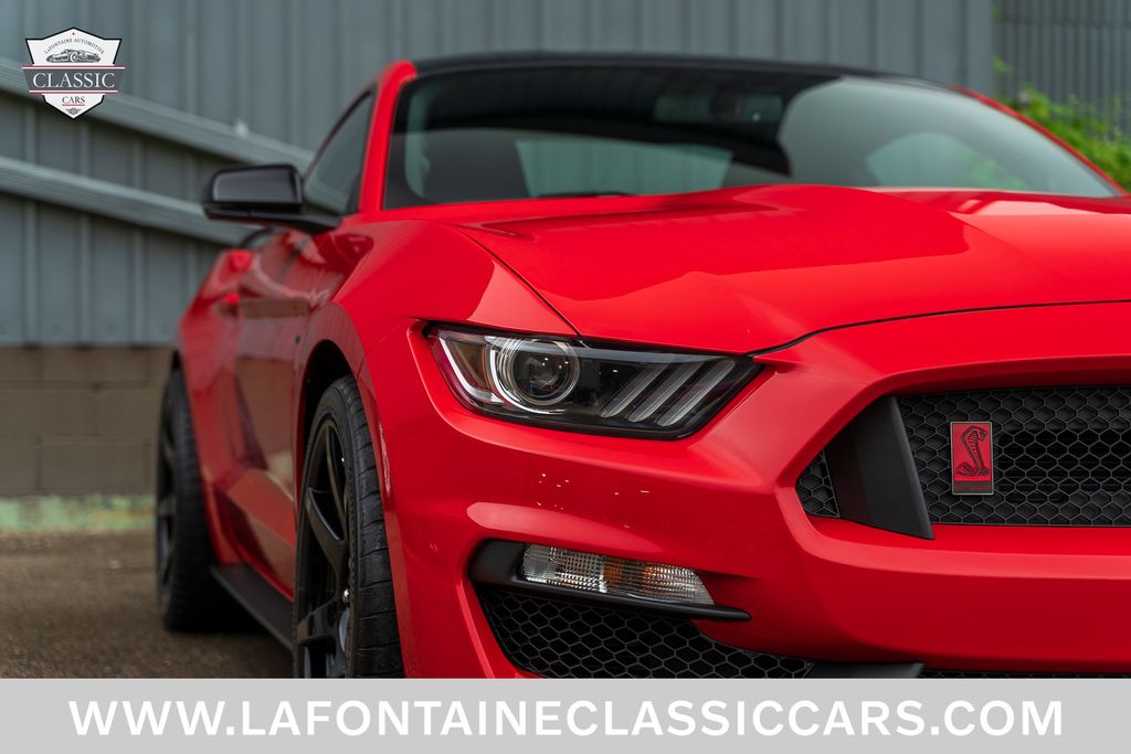 2017 Ford Mustang 8