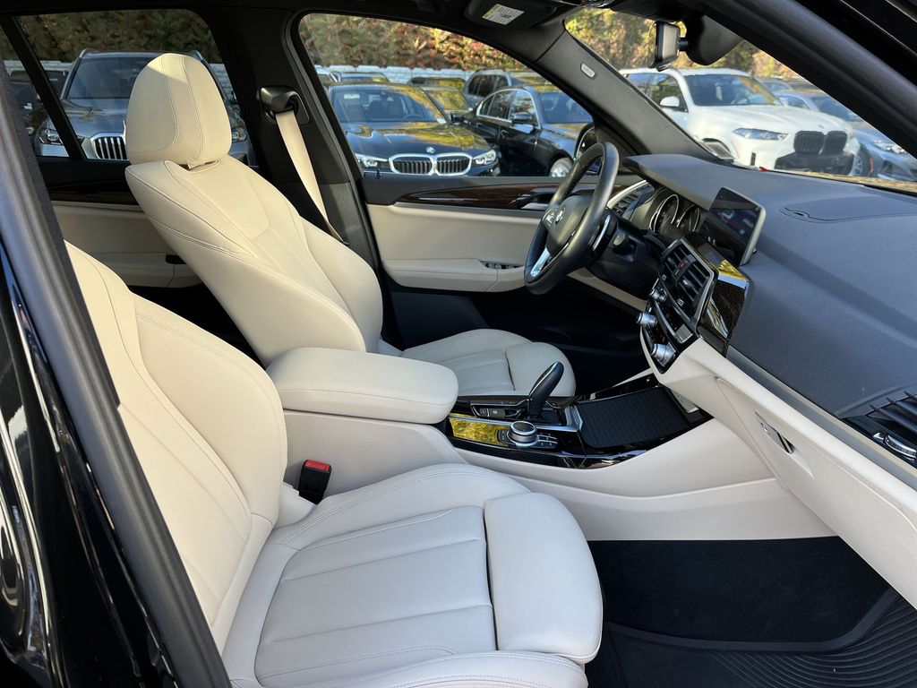 Thumbnail: 2021 BMW X3 - 26