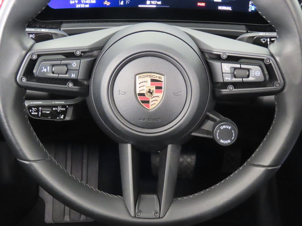 Thumbnail: 2024 Porsche Macan - 18