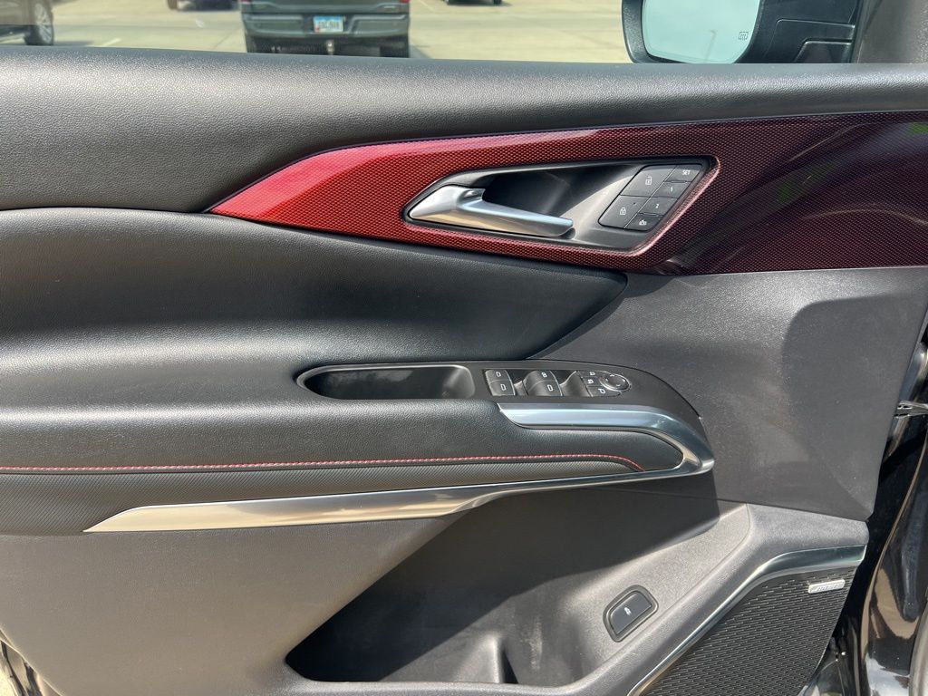 Used 2024 Chevrolet Traverse SUV