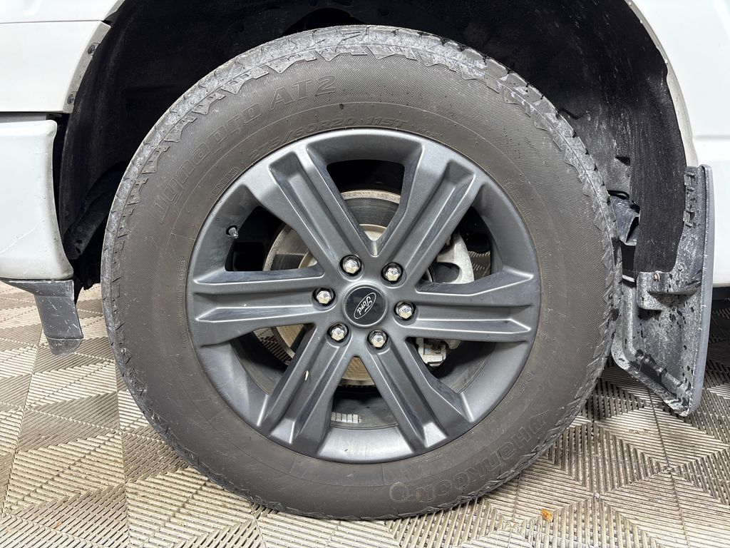 Certified Used 2023  Ford XL image 15