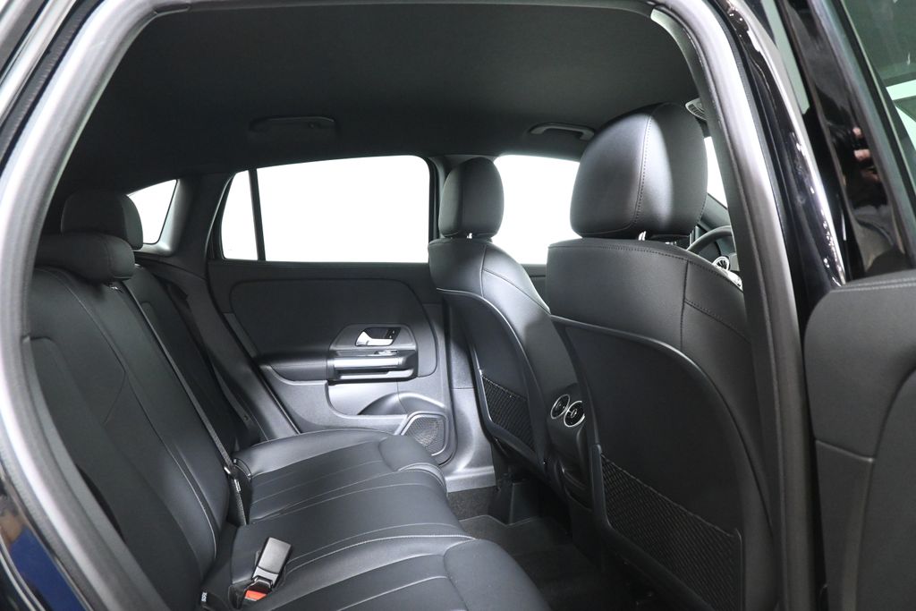 2025 Mercedes-Benz GLA 250 4MATIC 20