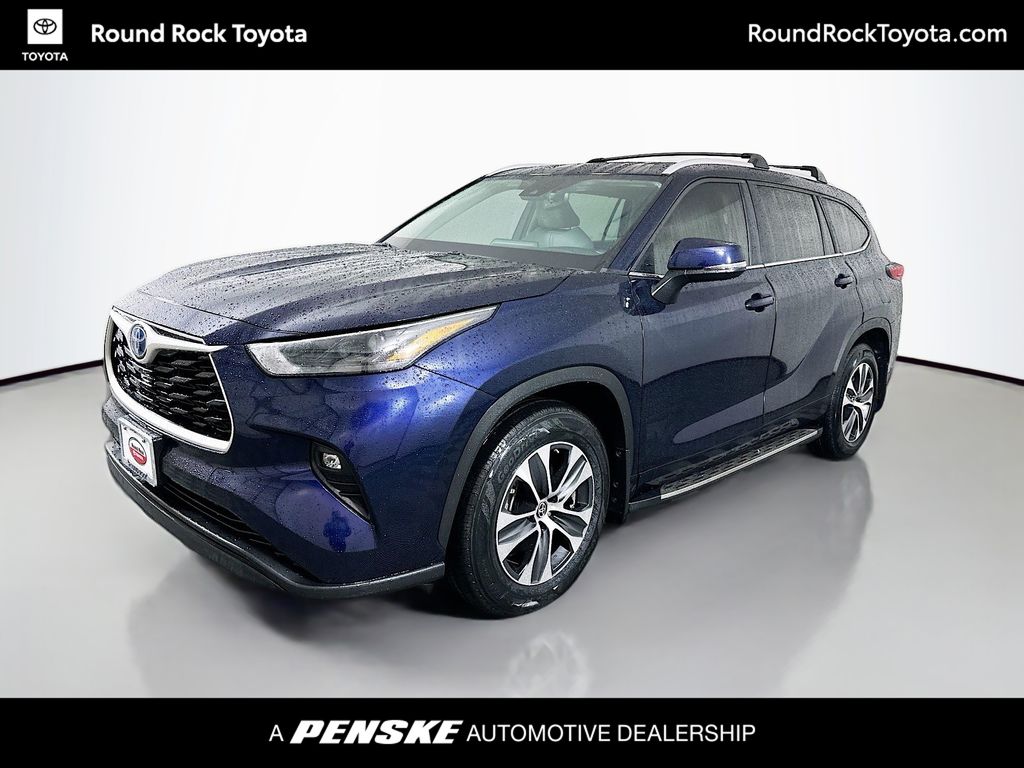 Thumbnail: 2023 Toyota Highlander - 1