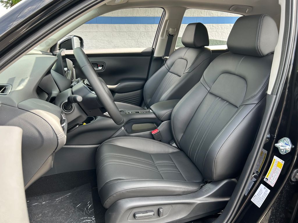 Thumbnail: 2026 Honda HR-V - 17