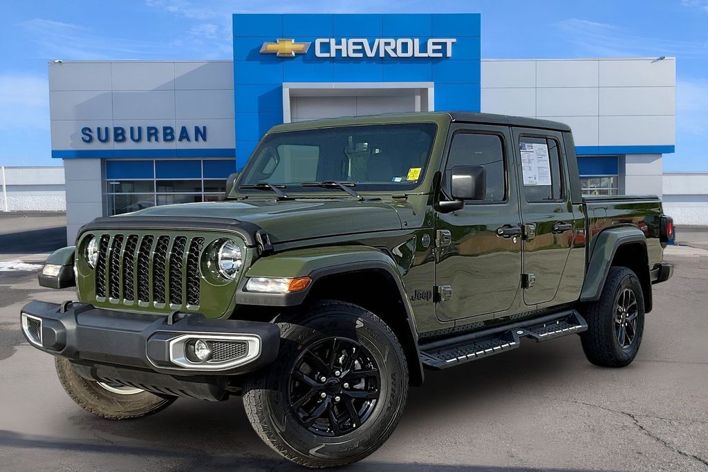 Sarge Green Clearcoat 2023 Jeep Gladiator Pickup Truck 8-Speed Automatic